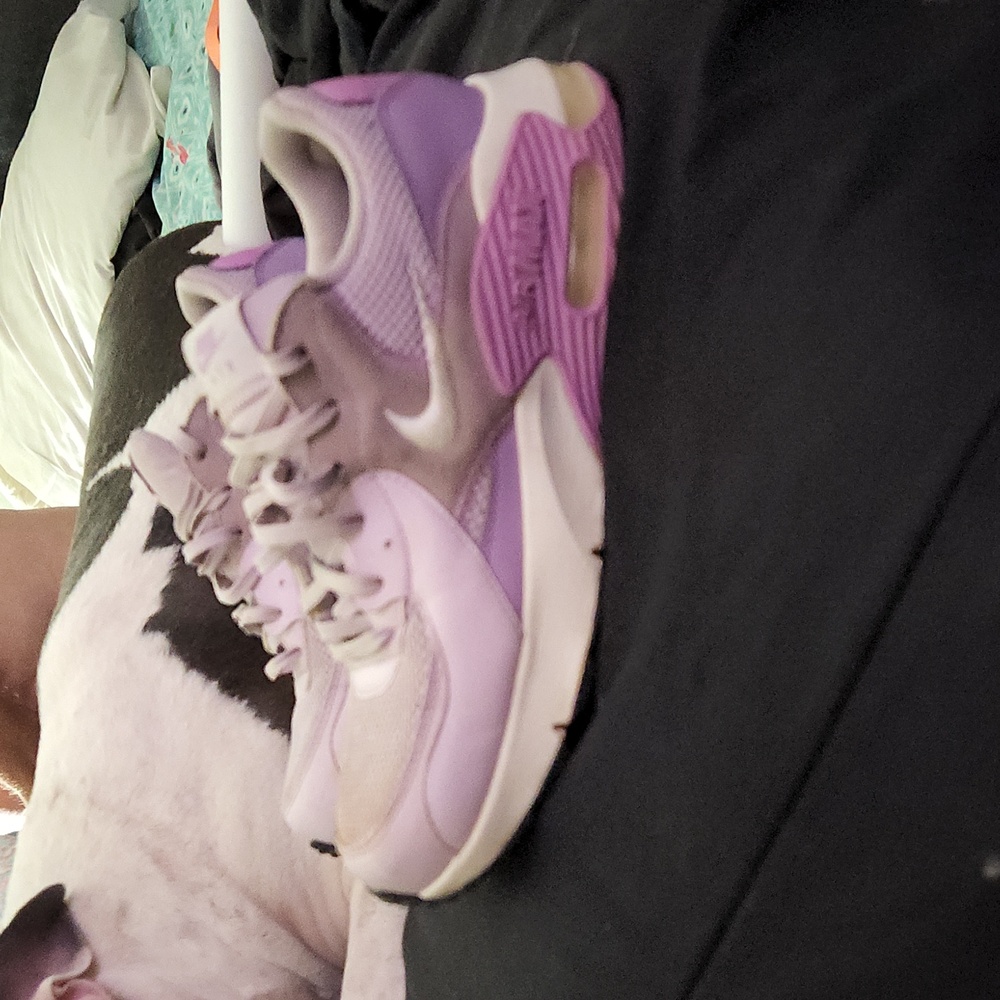Nike Air Max purple & white size 9